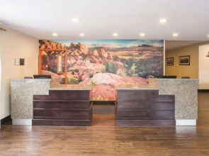 La Quinta Inn #826