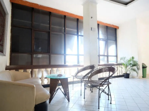 ZEN Rooms Kalimas KH Mas Mansyur