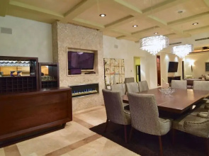 Villa Vegas by Cabo Platinum