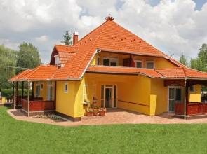 Korona Apartmanház