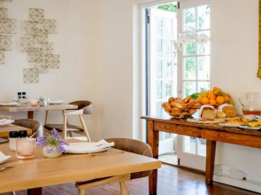 Macaron Boutique Guest House