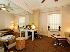 Kensington Park Hotel