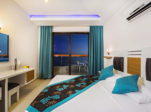 Kleopatra Ada Beach Hotel