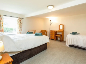 Bilton Farm Cottage No1