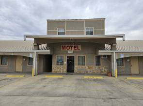 Carrizo Inn