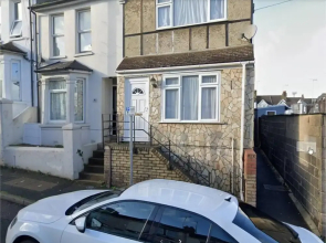 Gilling Villa Remarkable 4-bed House in Gillingham