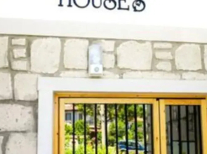 Meva Houses