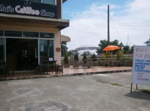 Mai's Guesthouse & Coffee Shop