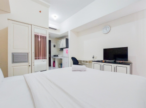 Simply Look And Homey Studio At Casa De Parco Apartment