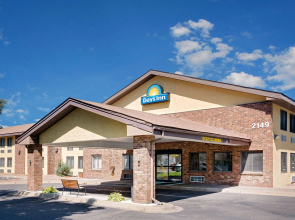 Twin Cities Inn