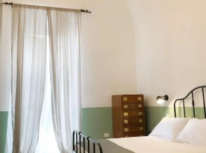 Caves Apartment