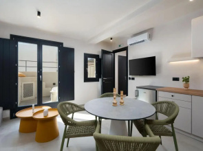 White Orchid Boutique Apartments