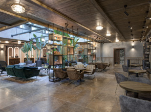 DoubleTree by Hilton Rome Monti