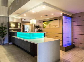 Holiday Inn Hotel & Suites Scottsdale North - Airpark by IHG