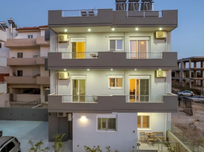 Heraklion 2Bd Oasis w Relaxing Patio