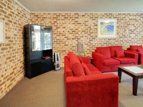 Bay Parklands, Unit 29,2 Gowrie Avenue