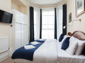 Pearl and Pebbles Hotel