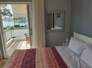 Top floor on villa, 3' from center, by the sea! Host is Efi Kwsta