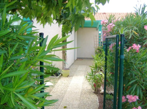Maison de 2 chambres a Torreilles a 500 m de la plage avec piscine partagee et jardin clos
