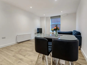 1 Bed, Sleeps 3, Free Parking, Wifi