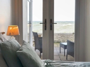 Beautiful sea View Apartment