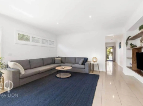 Wiltons Riverside- Sleeping 9, Pet friendly