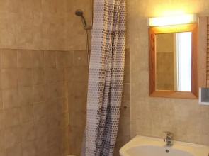 This studio of about 25m2 is quite, on the 5th floor Holiday home 1 ag