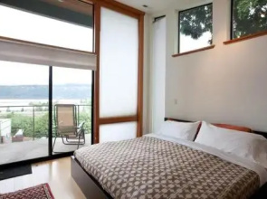 Seven-River View-AC-3BR/2.5BA