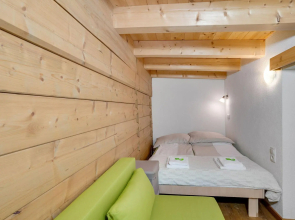 Valley-view Holiday Home in Niedernsill With Garden
