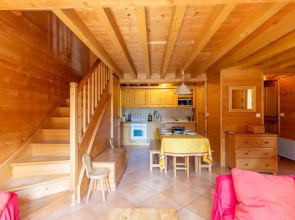 Charming Apartment Near The Slopes!