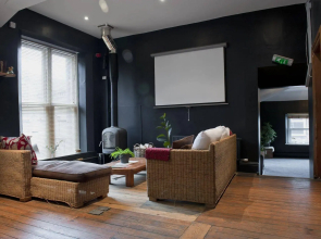 CellB - Hostel