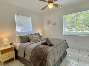 Wonderful 2 Bedroom House Coral Way