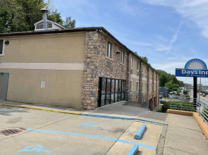 Days Inn by Wyndham Jersey City / NYC Area