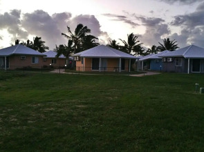 Sea View Villa. 2 bedroom. Sleeps 4. Free WIFI