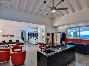 5 Bedrooms Villa Bel Amour, luxury and awesome sea view - SXM