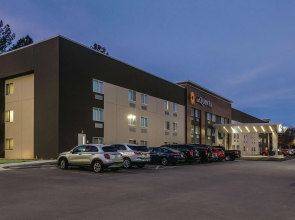 La Quinta Inn & Suites by Wyndham Atlanta Midtown - Buckhead