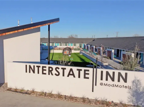 Interstate Inn