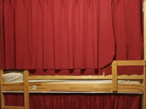 Room-bed 10 in a 6-bed Mixed Dormitory