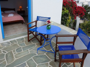 Spyridoula Rooms & Studios Folegandros