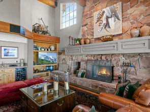 Stag Lodge at Deer Valley Resort - Three Bedroom Residence with Loft and Spa #14 3 Condo