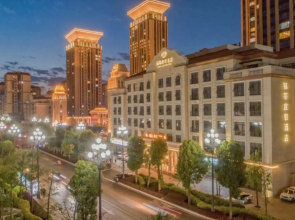 Ford Land Hotel