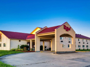 Holton Inn and Suites