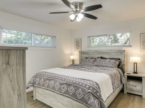 2 Mi to Fsu! Group-friendly Tallahassee Getaway