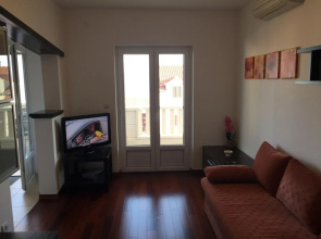Nikola M - 2 Bedrooms - A4