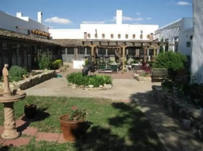 Casa del Gavilan Historic Inn