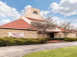 Econo Lodge Holland - Toledo