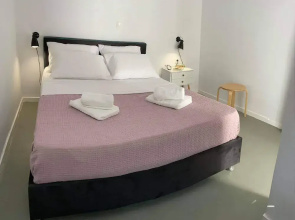 Sabbia Apartments 100m from Perissa Beach