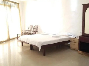 Blooms Beach Resort