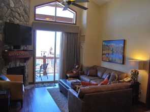 White Pines 2-BD at Westgate - Monitor