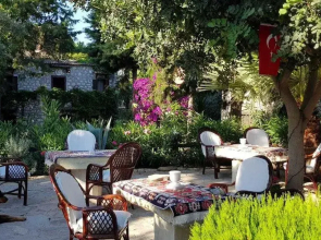 Medusa House Hotel